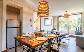 HOM I 2D2B, Estacionamiento, Terraza, Vista parcial al Lago, Wifi